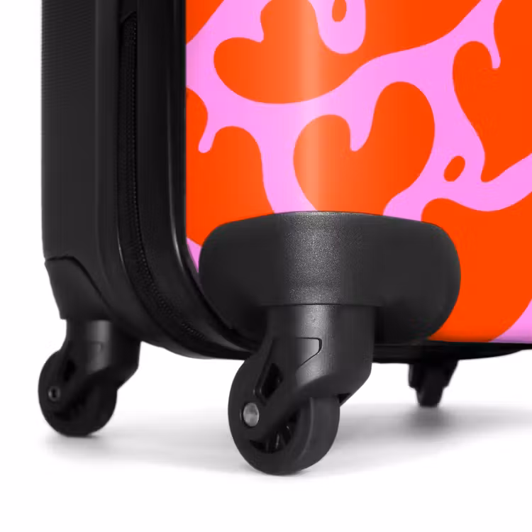 Suitcase - Organic heart motif in red on pink background — 7
