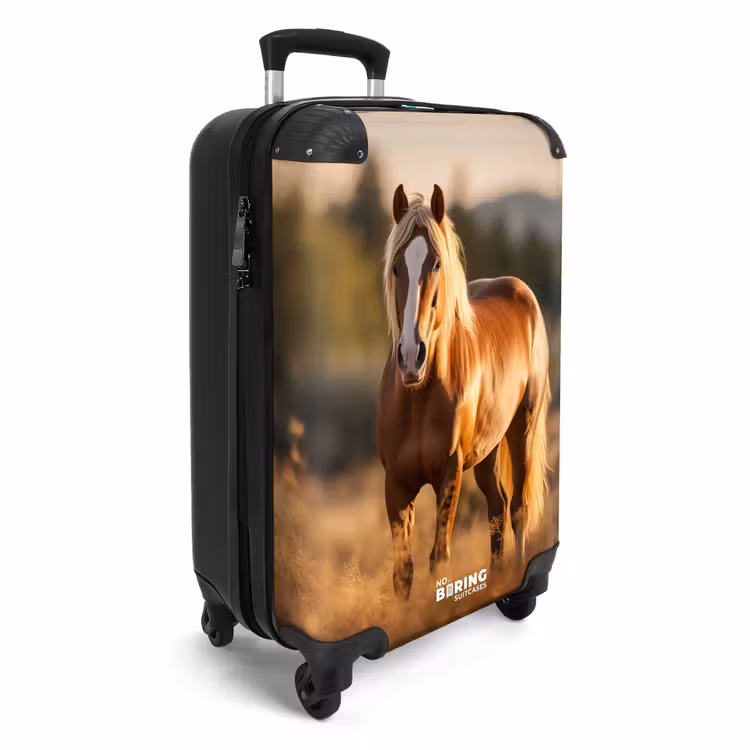 Suitcase - Brown horse in a pasture — 2