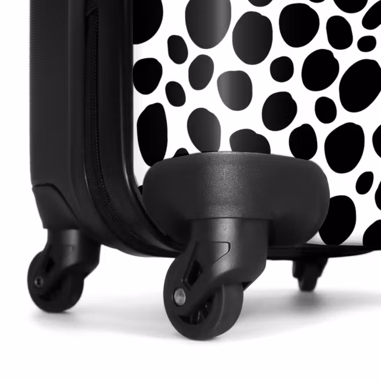 Suitcase - Organically scattered ovals over a white floor plan — 7