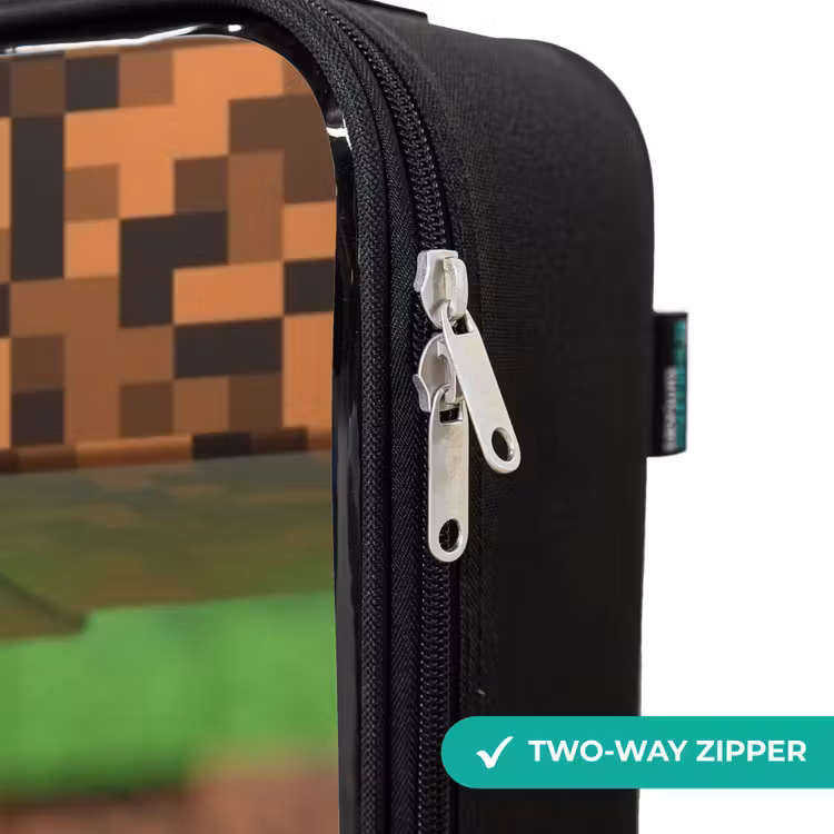 Children's suitcase - Close-up with pixelated blocks — 6