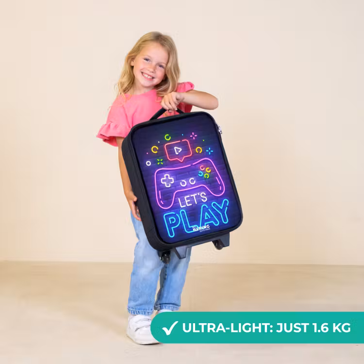 Children's suitcase - Neon controller against a brick wall — 5