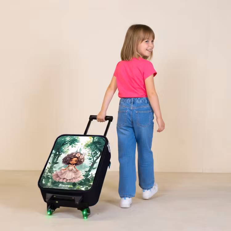 Children's suitcase - Girl with dark curls in the forest — 2