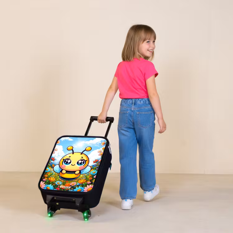 Children's suitcase - Cute bee among flowers — 2