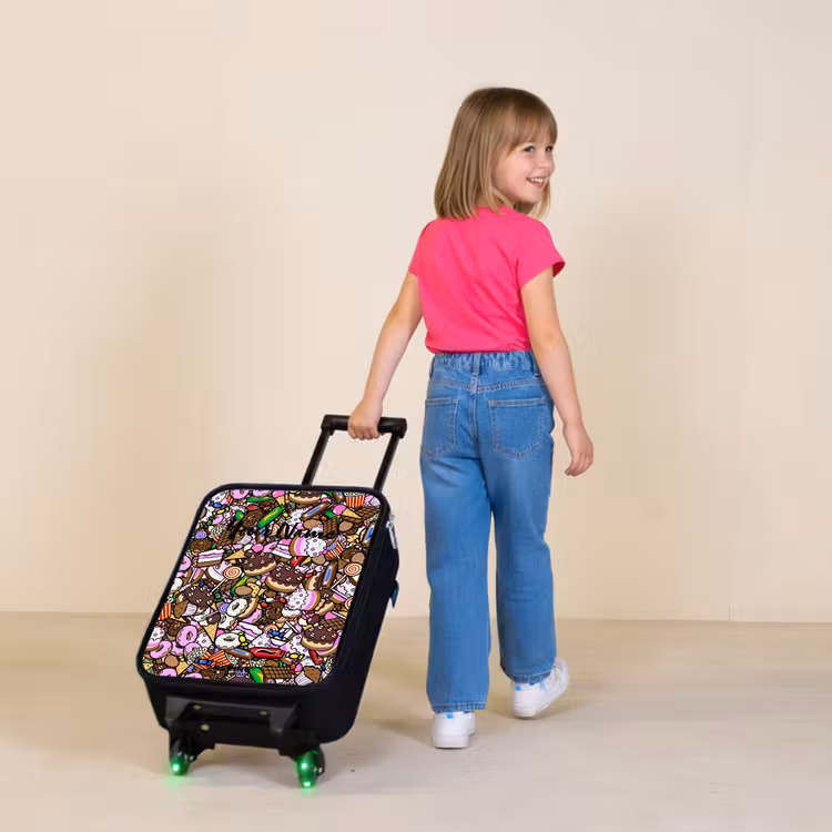 Children's suitcase - Overflowing pattern with treats — 2