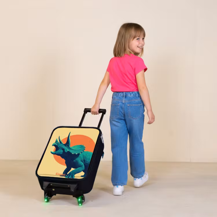 Children's suitcase - Horn warrior in the sun — 2