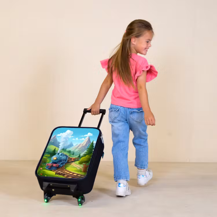 Children's suitcase - Steam train through mountain scenery — 1