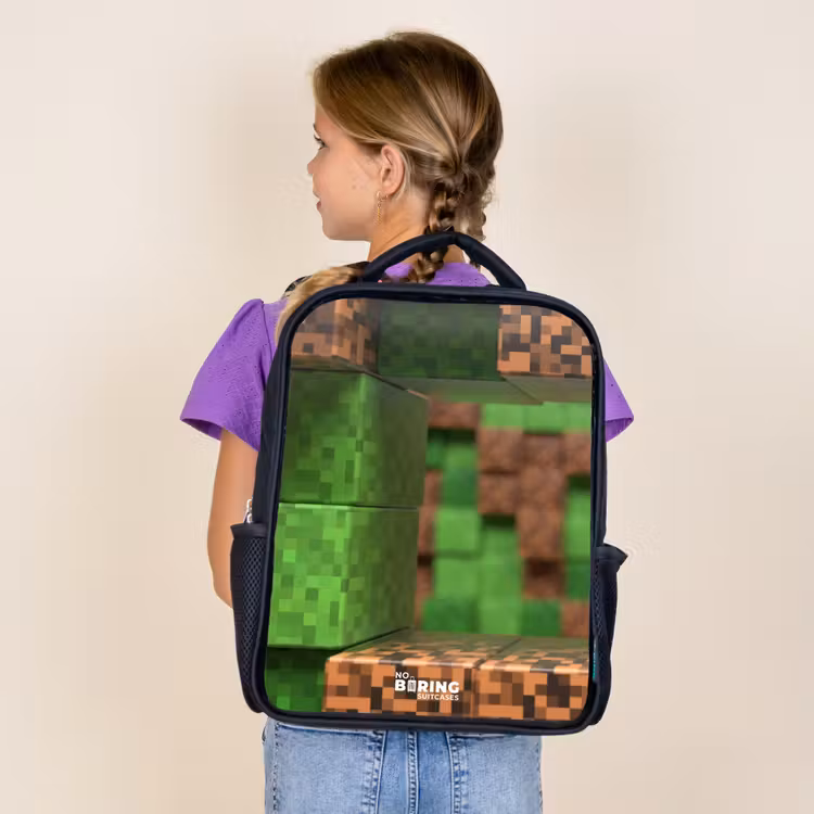 Kids backpack - Black - Close-up with pixelated blocks — 4