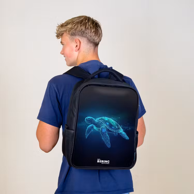 Kids backpack - Black - Luminous turtle in digital ocean — 5