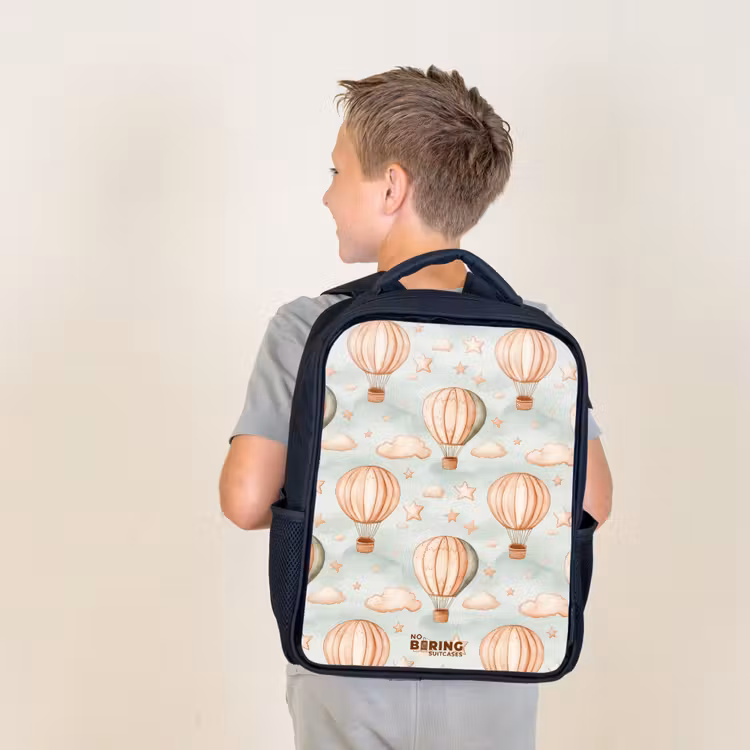 Kids backpack - Black - Vintage hot air balloons in sepia with clouds and stars — 2