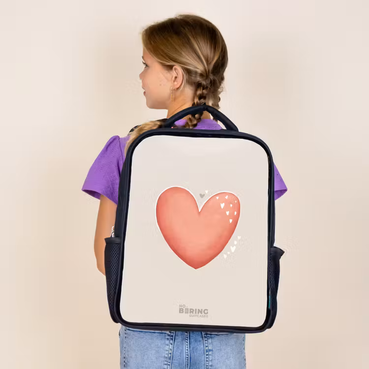 Kids backpack - Black - Red heart on a beige background — 4