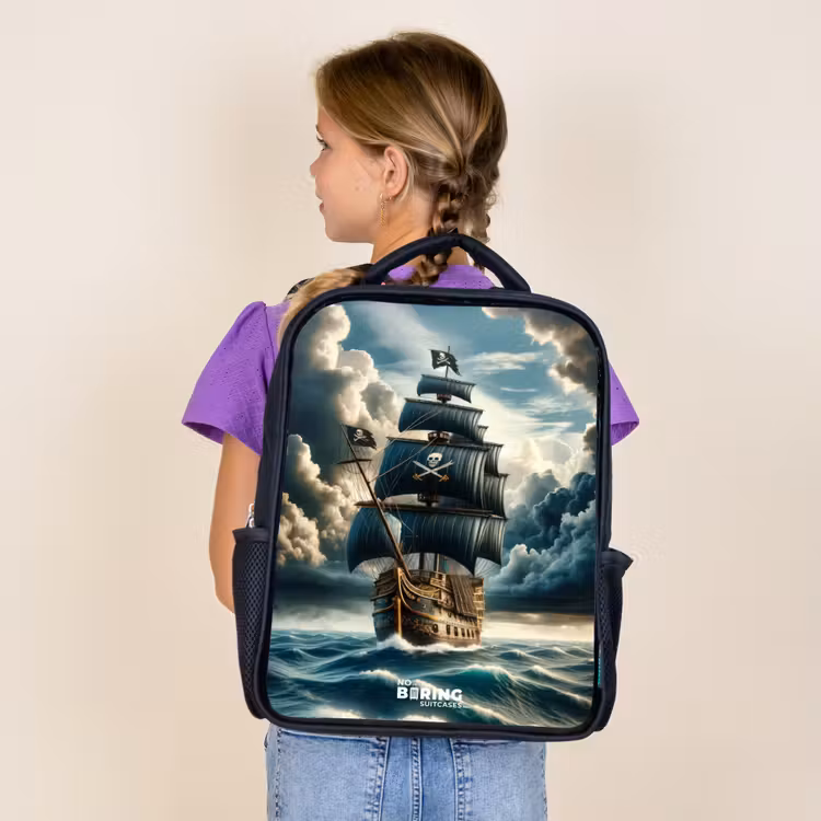 Kids backpack - Black - Pirate ship on a raging sea — 4