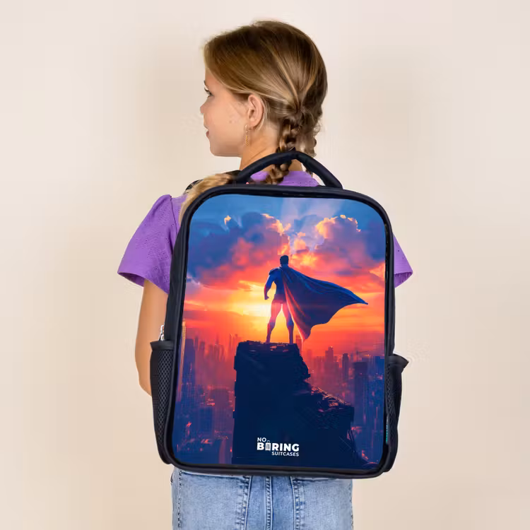 Kids backpack - Black - Skyscraper superhero — 4
