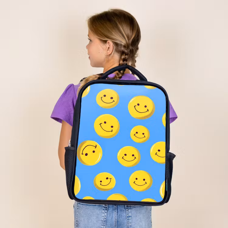 Kids backpack - Black - Cheerful smiley rain on blue background — 4