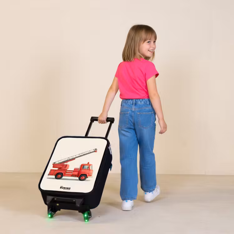 Children's suitcase - Fire truck - Signed - Red — 2