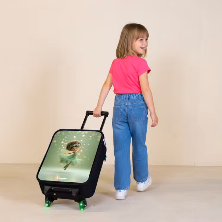 Children's suitcase - Dancing fairy in green light — 2