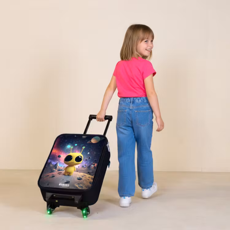 Children's suitcase - Merry alien creature — 2