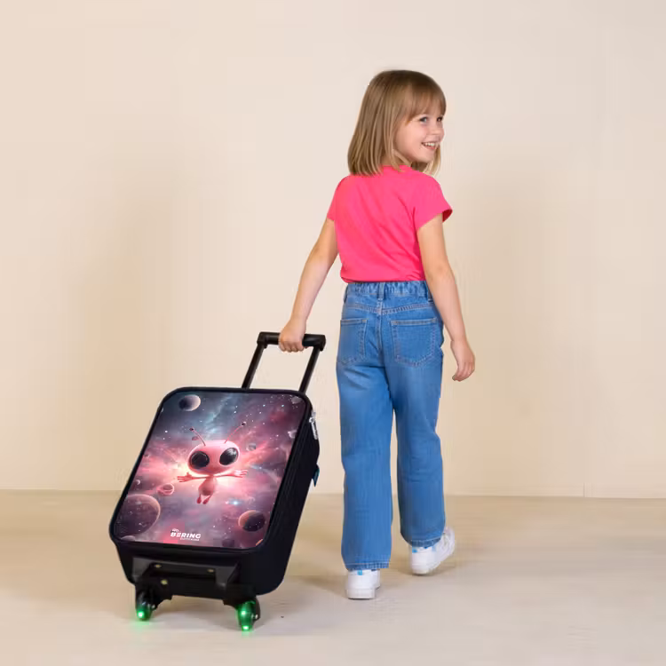 Children's suitcase - Pink Alien in Star Nebula — 2