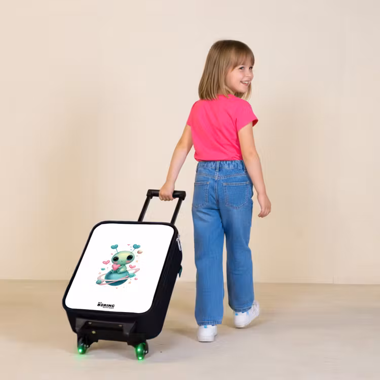 Children's suitcase - Sweet alien creature with heart — 2