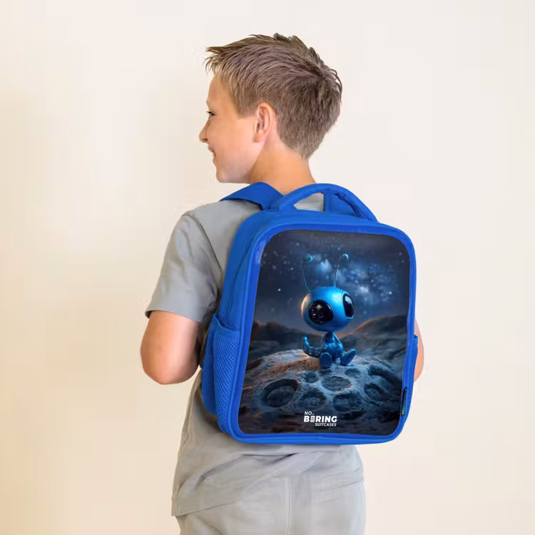 Kids backpack - Blue - Blue alien creature under starry sky — 2