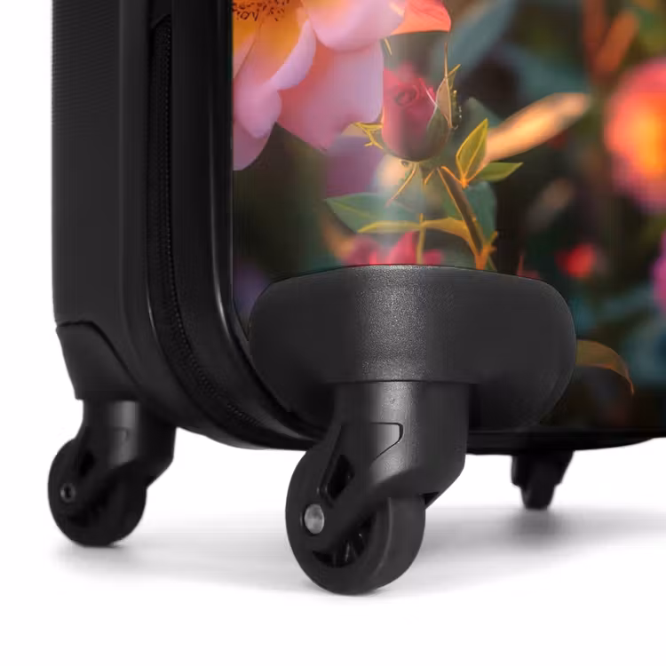 Suitcase - Pink roses at sunset. — 6