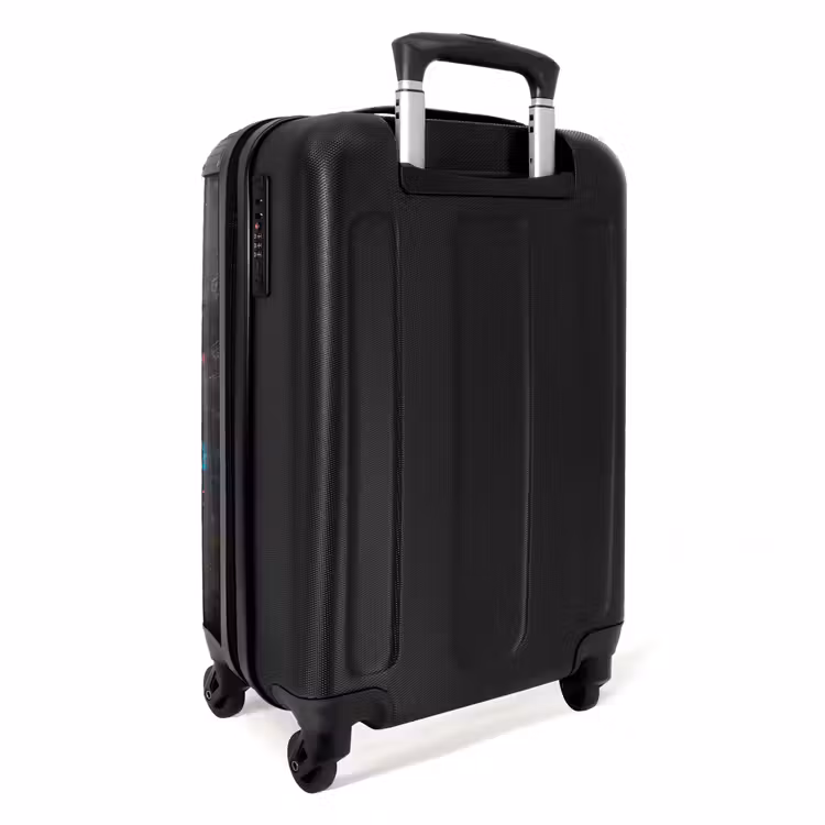 Suitcase - Scottish highlander as graffiti art — 4