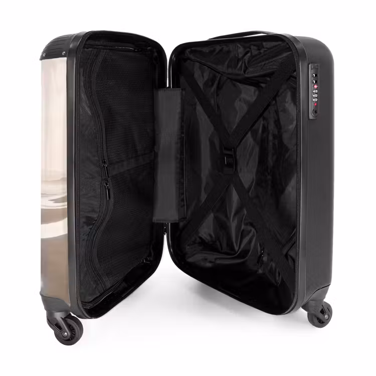 Suitcase - Coastline - Beach - Ocean — 5