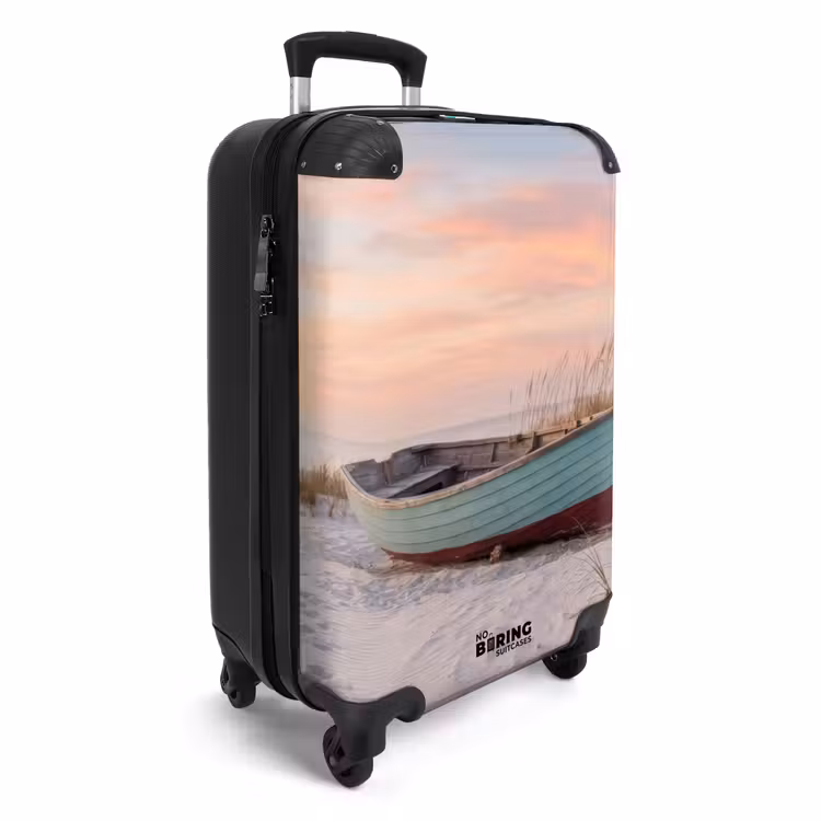 Suitcase - Rustic - Rowing boat - Sandy beach — 2