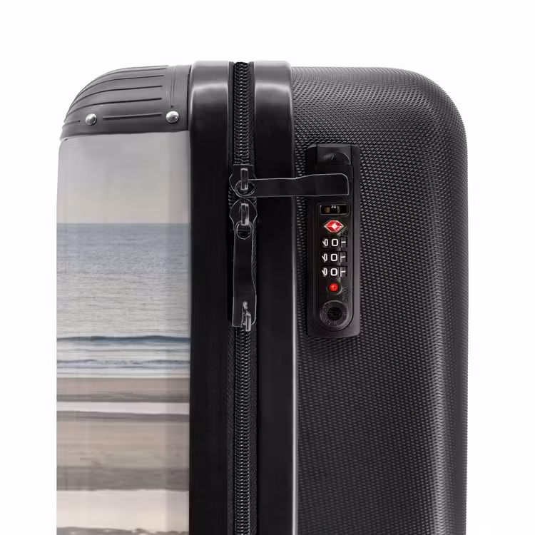 Suitcase - Sandy beach - Cloudy - Dunes — 6