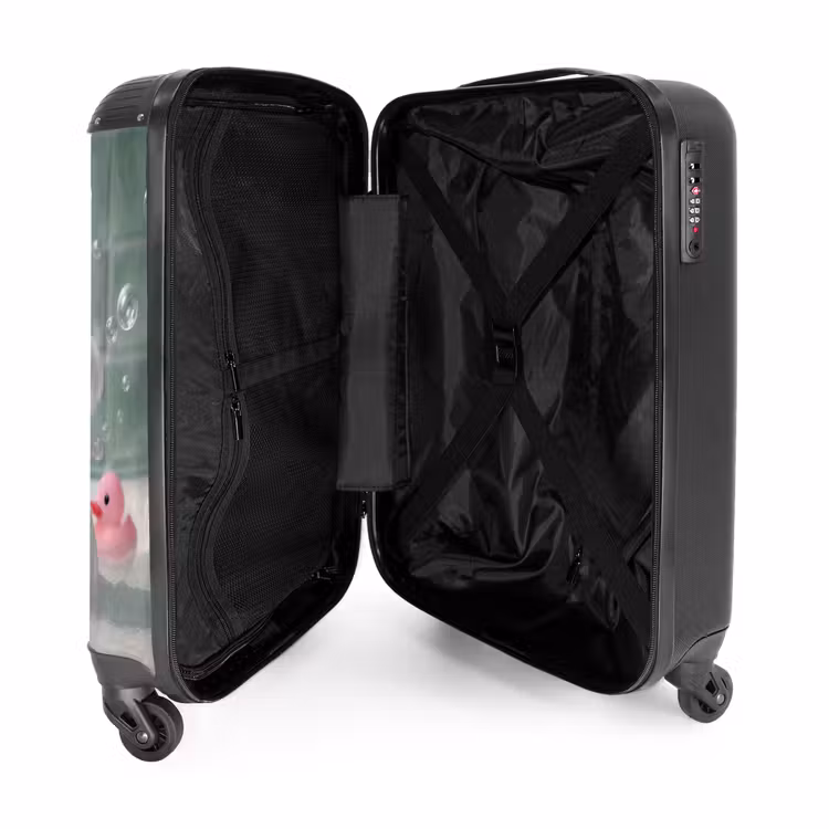 Suitcase - Dogs - Bathtub - Bath ducks - Towels — 5