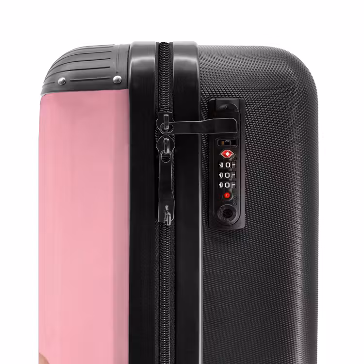 Suitcase - Woman - Pink - Pearl necklace - Curlers — 6