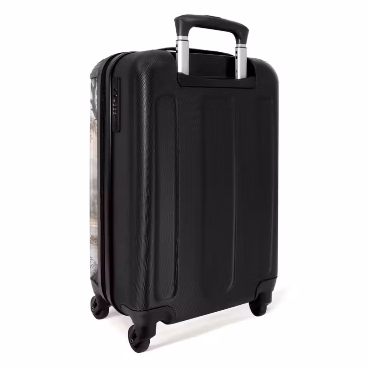 Suitcase - Country House - River - Livestock — 4
