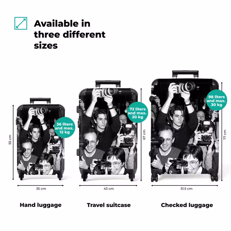 Suitcase - Photographers - Crowd - Flashes - Journalism — 3