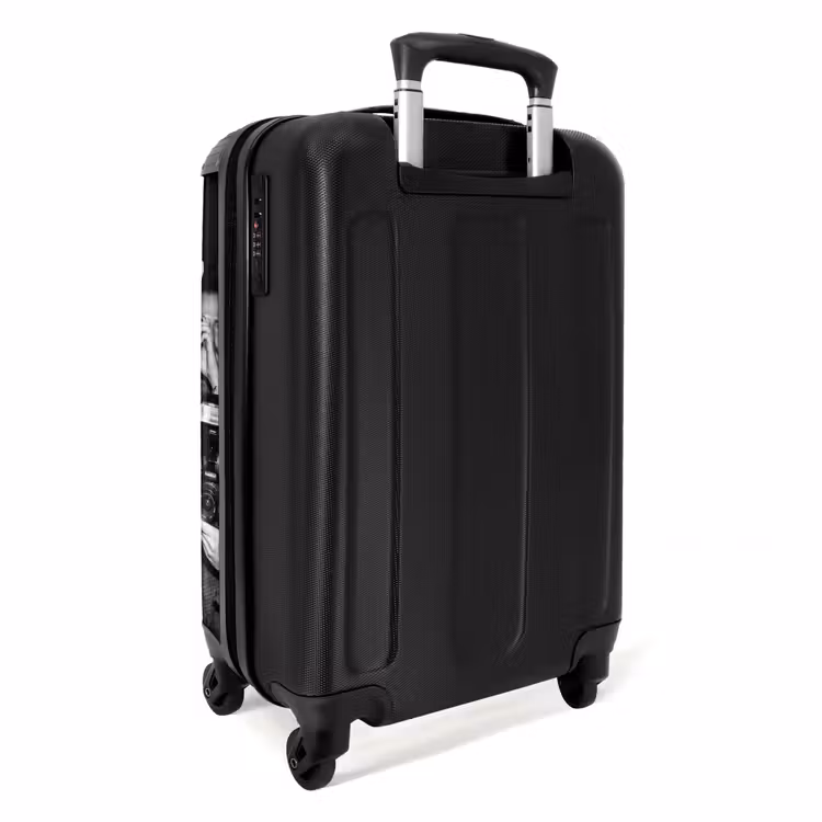 Suitcase - Photographers - Crowd - Flashes - Journalism — 4