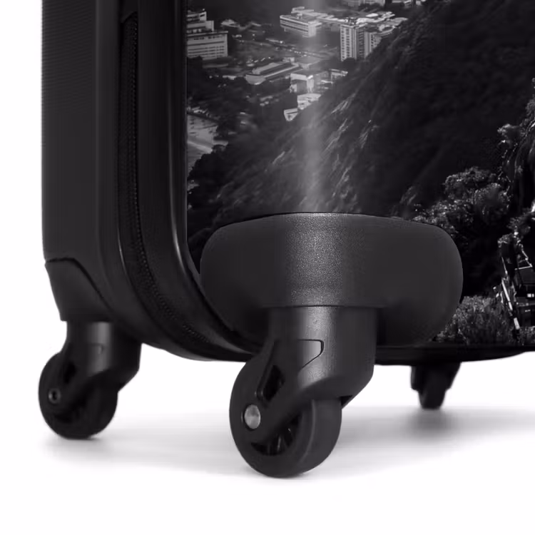 Suitcase - Monument - Cityscape - Landscape - Black - White — 7