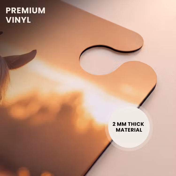 CaseSwap - Brown horse in pasture — 6