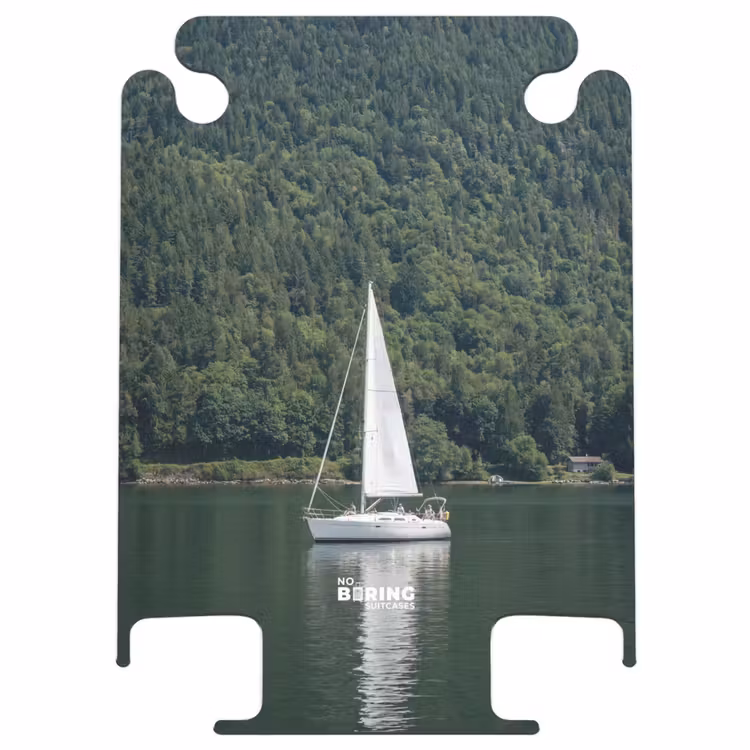 CaseSwap - Sailboat - Water - Mountains - Nature - Green — 1