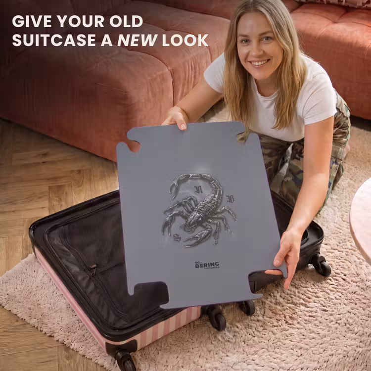 CaseSwap™ - Tattoo style- Realistic scorpion on gray background — 3