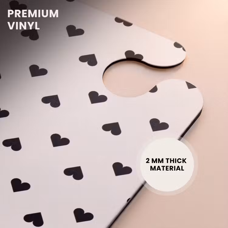 CaseSwap™ - Valentine hearts in plaid pattern black — 6